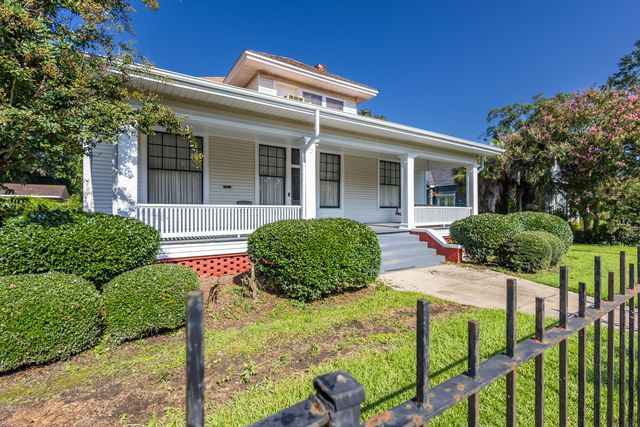 309 Walnut St., Hattiesburg, MS 39401