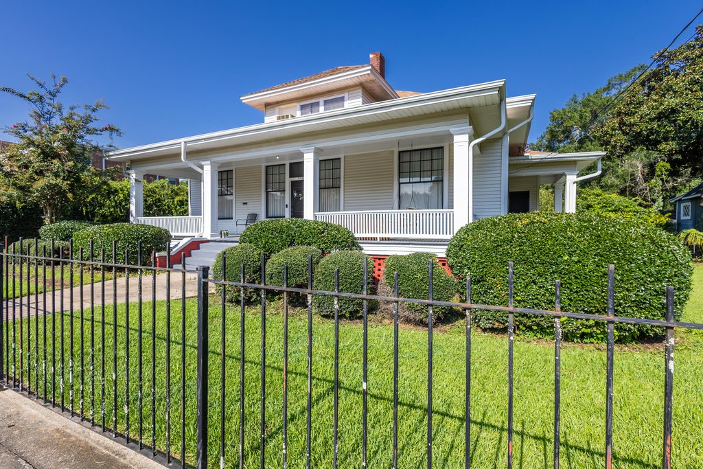 309 Walnut St., Hattiesburg, MS 39401