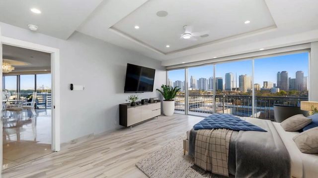 5050 Woodway Drive 8N, Houston, TX 77056