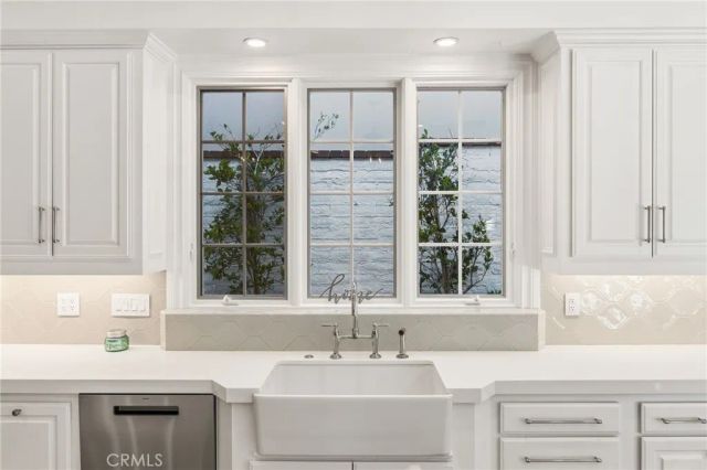 3 Barrenger Court, Newport Beach, CA 92660