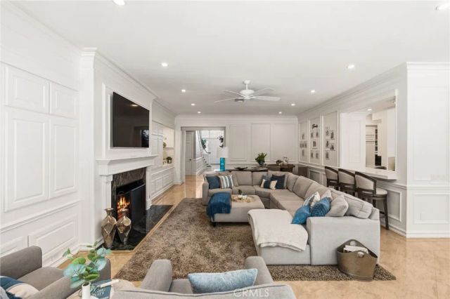 3 Barrenger Court, Newport Beach, CA 92660