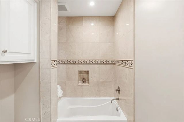 3 Barrenger Court, Newport Beach, CA 92660