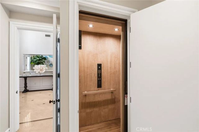 3 Barrenger Court, Newport Beach, CA 92660