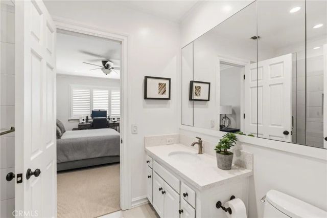 3 Barrenger Court, Newport Beach, CA 92660