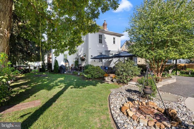 208 2ND ST, Rancocas, NJ 08073