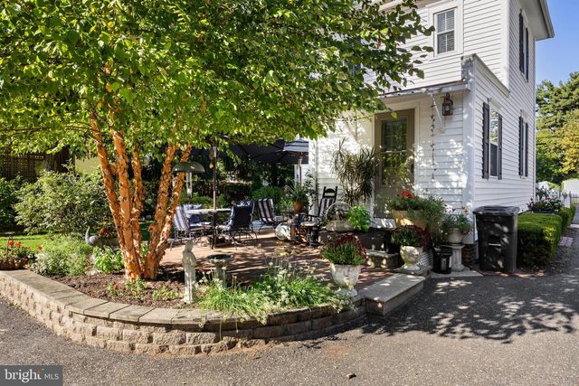 208 2ND ST, Rancocas, NJ 08073