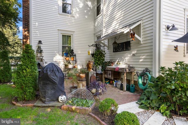 208 2ND ST, Rancocas, NJ 08073