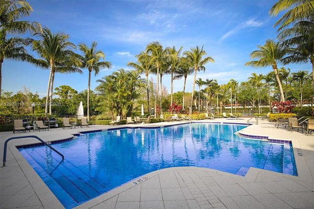 4905 Midtown Ln 2412, Palm Beach Gardens, FL 33418