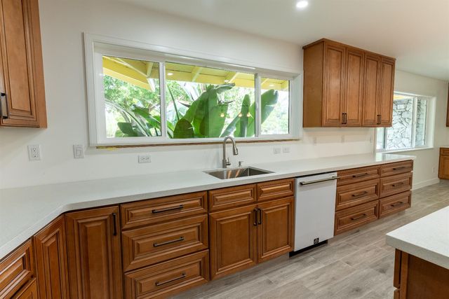 5454 E Butler Avenue, Fresno, CA 93727