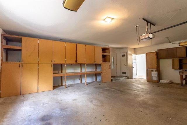5454 E Butler Avenue, Fresno, CA 93727