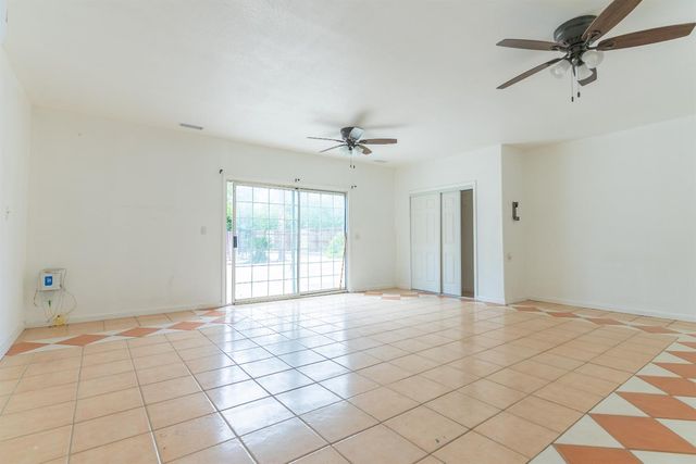 5454 E Butler Avenue, Fresno, CA 93727