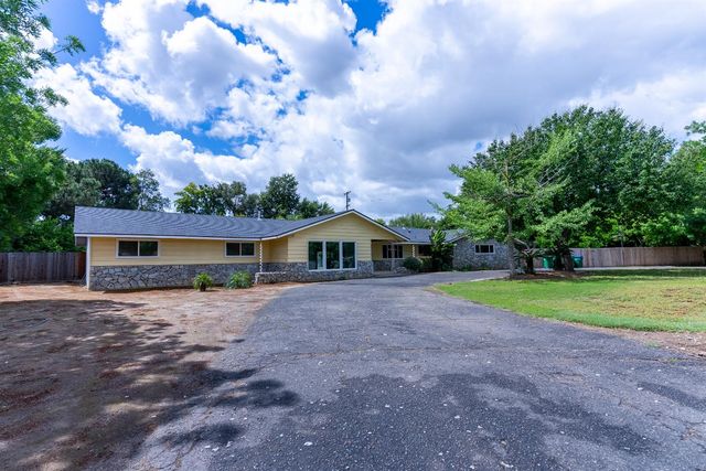5454 E Butler Avenue, Fresno, CA 93727