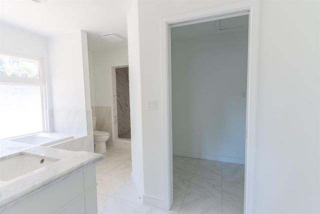 5454 E Butler Avenue, Fresno, CA 93727
