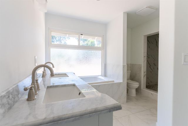 5454 E Butler Avenue, Fresno, CA 93727