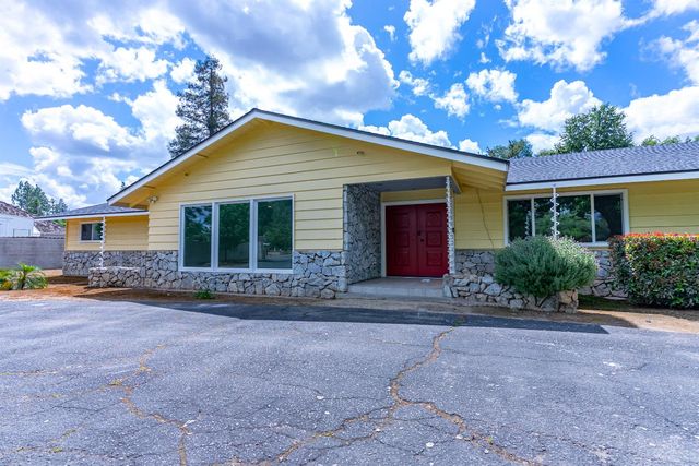 5454 E Butler Avenue, Fresno, CA 93727