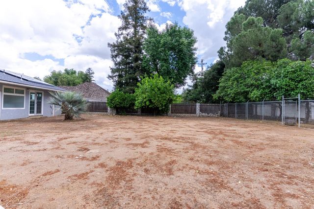 5454 E Butler Avenue, Fresno, CA 93727