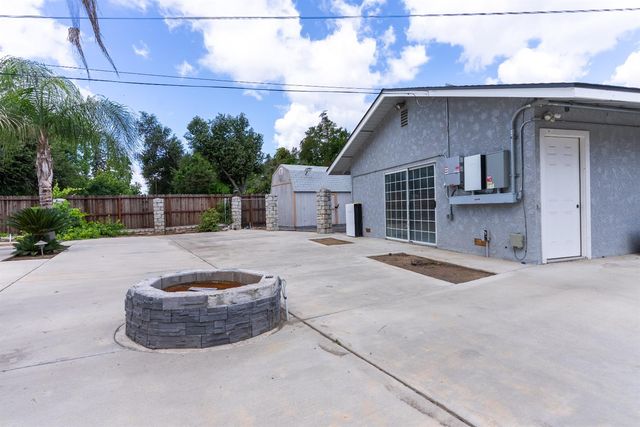 5454 E Butler Avenue, Fresno, CA 93727