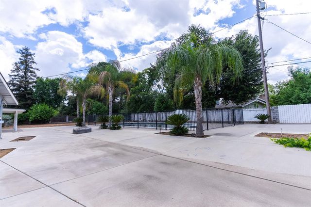 5454 E Butler Avenue, Fresno, CA 93727