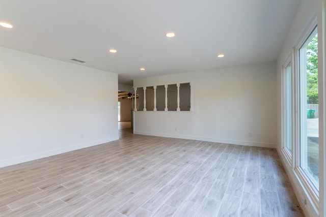 5454 E Butler Avenue, Fresno, CA 93727