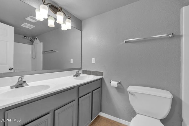 10432 Valle Koki Drive, Socorro, TX 79927