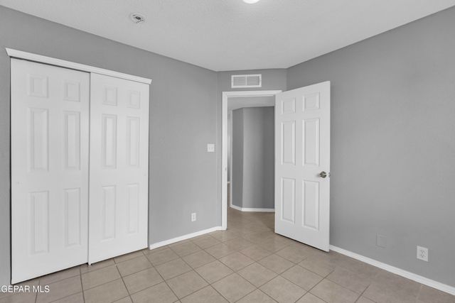 10432 Valle Koki Drive, Socorro, TX 79927