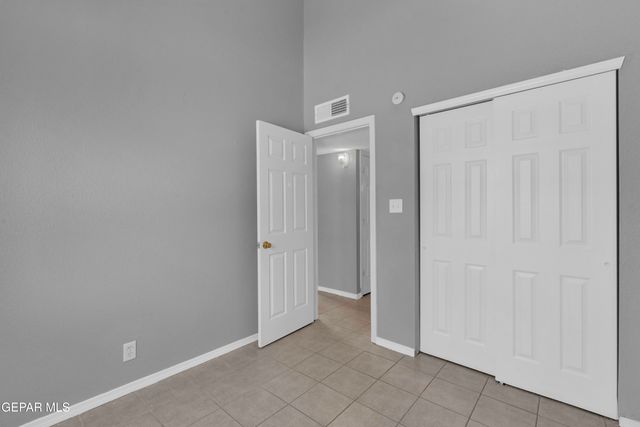 10432 Valle Koki Drive, Socorro, TX 79927