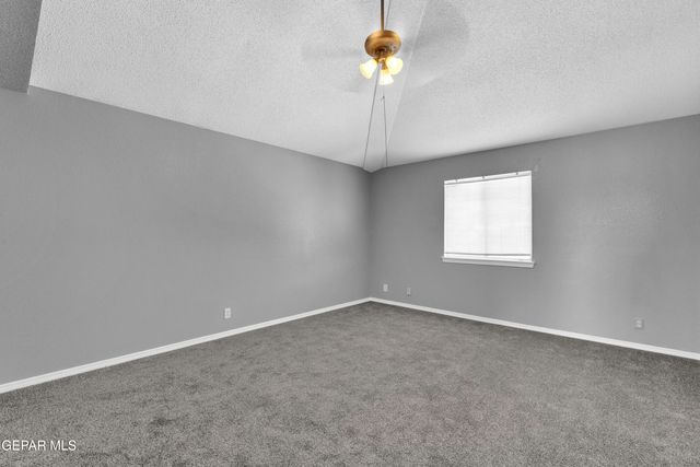 10432 Valle Koki Drive, Socorro, TX 79927