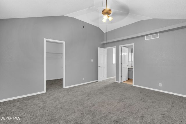 10432 Valle Koki Drive, Socorro, TX 79927