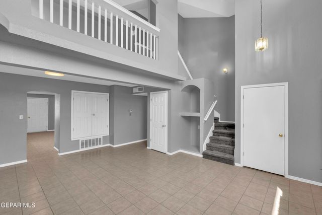 10432 Valle Koki Drive, Socorro, TX 79927