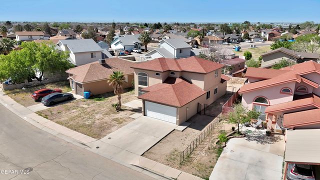 10432 Valle Koki Drive, Socorro, TX 79927