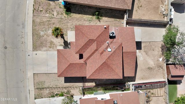 10432 Valle Koki Drive, Socorro, TX 79927