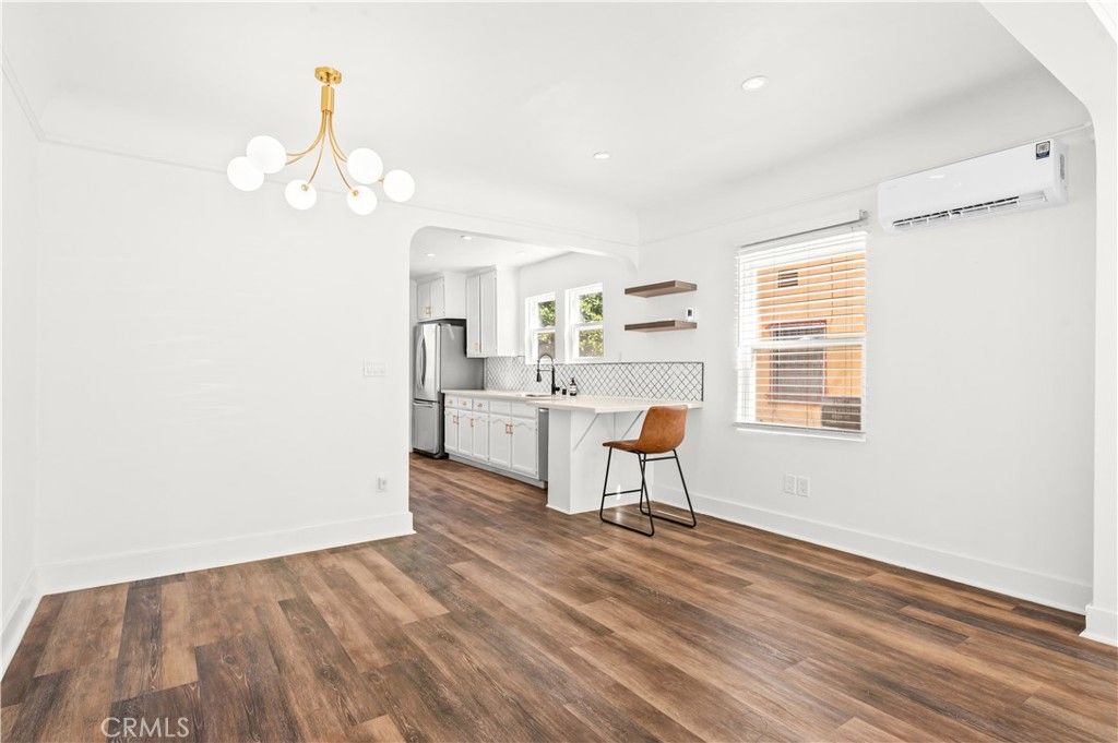 607 W 111th Place, Los Angeles, CA 90044 — photo 5