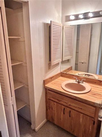 3808 NE 19TH STREET CIRCLE, Ocala, FL 34470