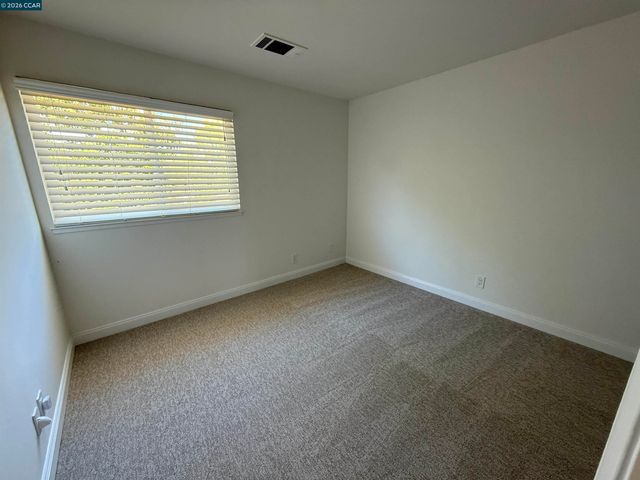 6451 Parklane Plz, Martinez, CA 94553