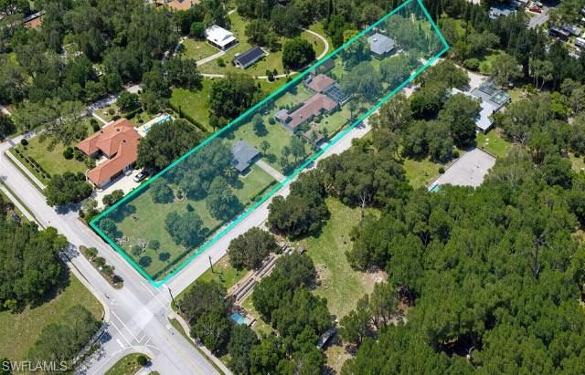 1063 SHADOWLAWN DR, Naples, FL 34104