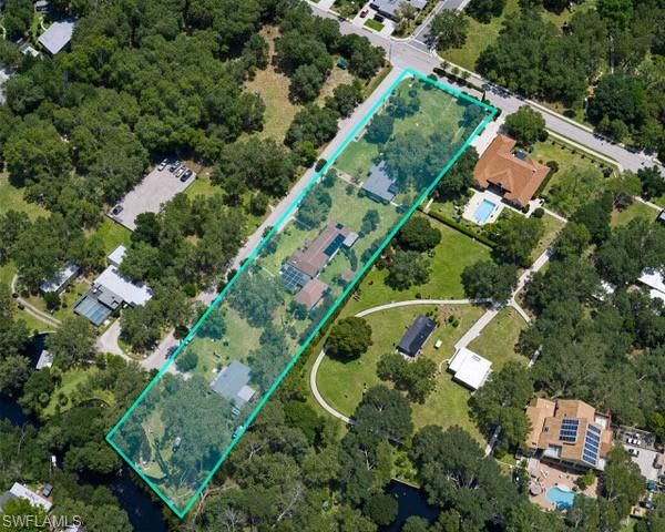 1063 SHADOWLAWN DR, Naples, FL 34104