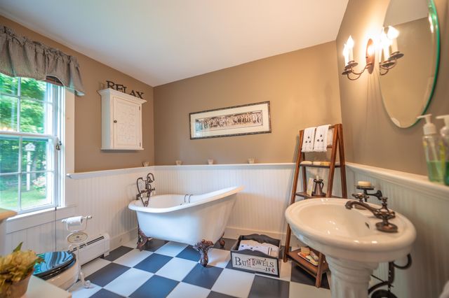 67 Castle Hill Road, Wilmington, VT 05363