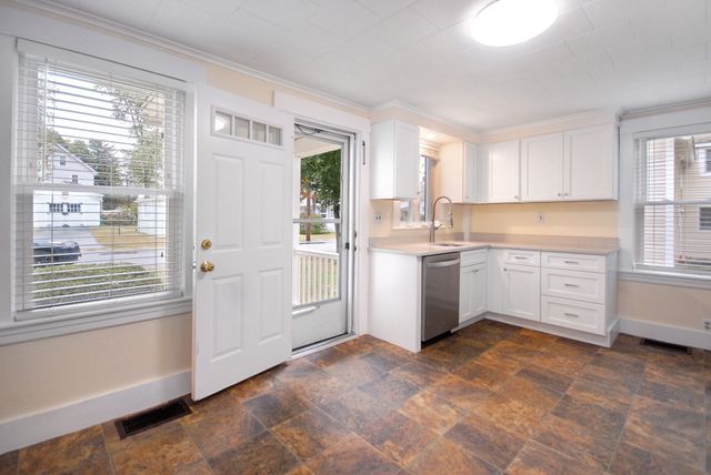 18 Park Street 18, Maynard, MA 01754