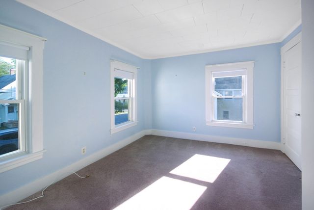 18 Park Street 18, Maynard, MA 01754