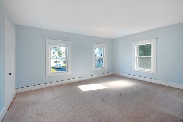 18 Park Street 18, Maynard, MA 01754