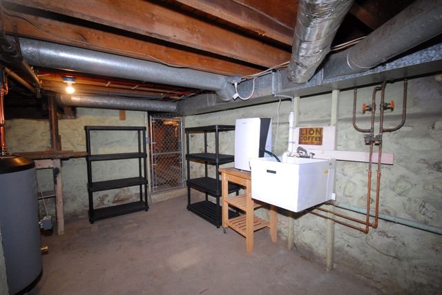 18 Park Street 18, Maynard, MA 01754