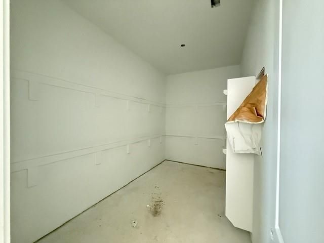 323 Louvenia Court, Pinehurst, TX 77362