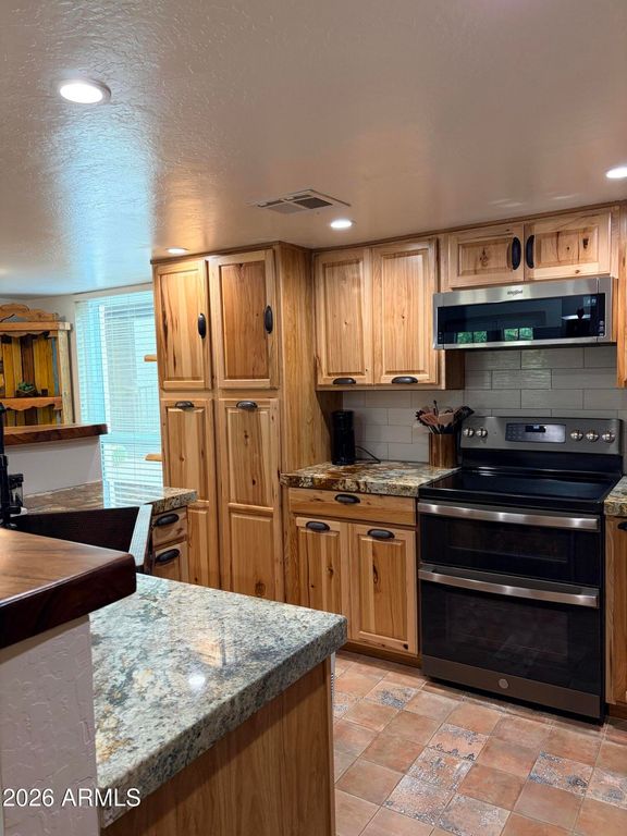 7402 E CAREFREE Drive 204, Carefree, AZ 85377 — photo 5