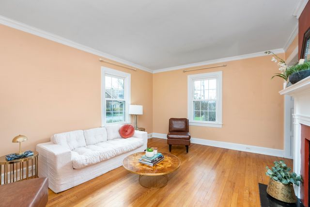 1000 SELMA BLVD, Staunton, VA 24401