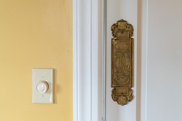 1000 SELMA BLVD, Staunton, VA 24401