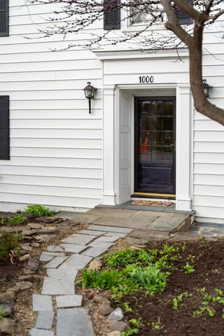 1000 SELMA BLVD, Staunton, VA 24401