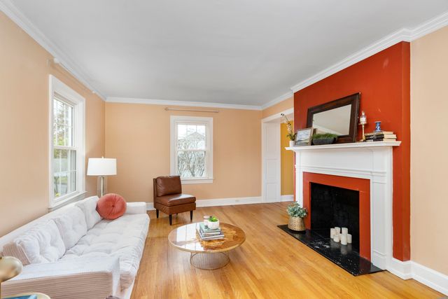 1000 SELMA BLVD, Staunton, VA 24401