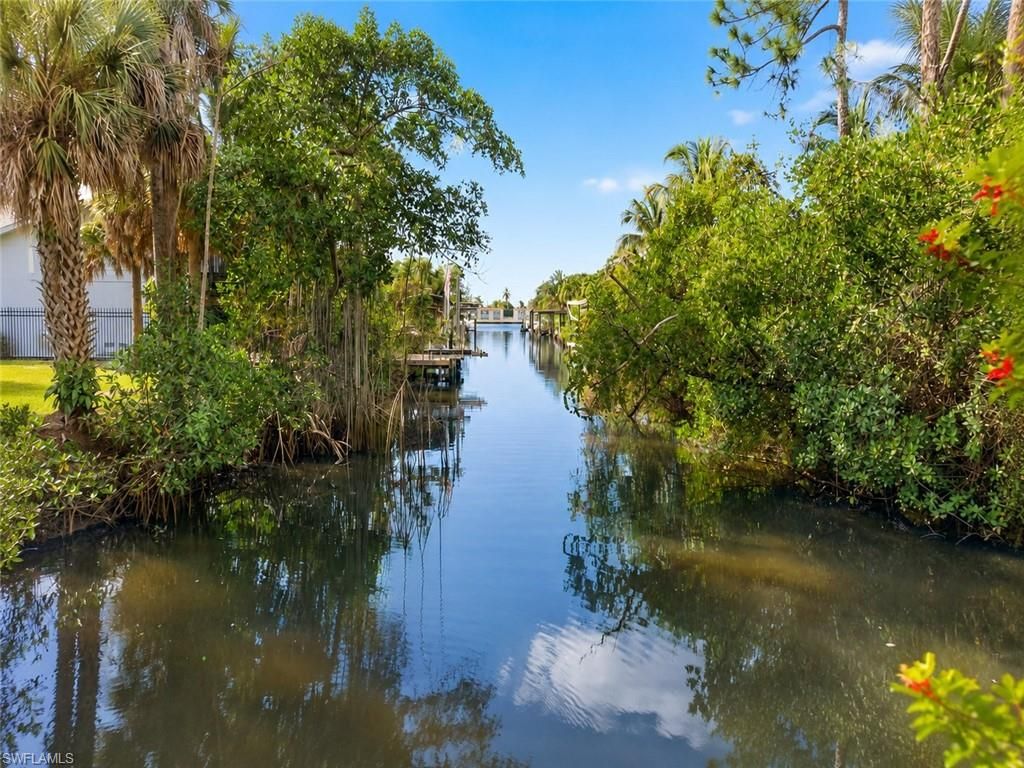 1675 Avion PL, NAPLES, FL 34104 — photo 5