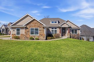 4801 BREAKERS CT, Columbia, MO 65203