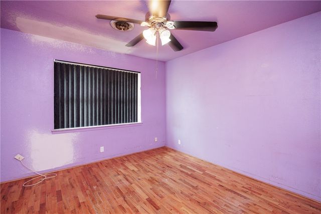 4506 White Oak Dr, Corpus Christi, TX 78410